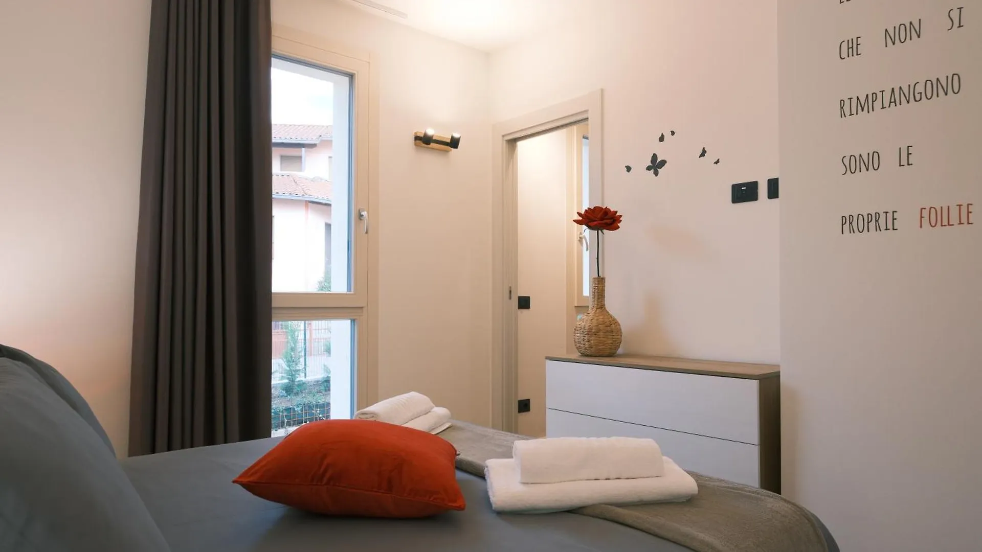 Apartmán Costa Blu - Terrace Overlooking The Lake & Pool Riva di Solto