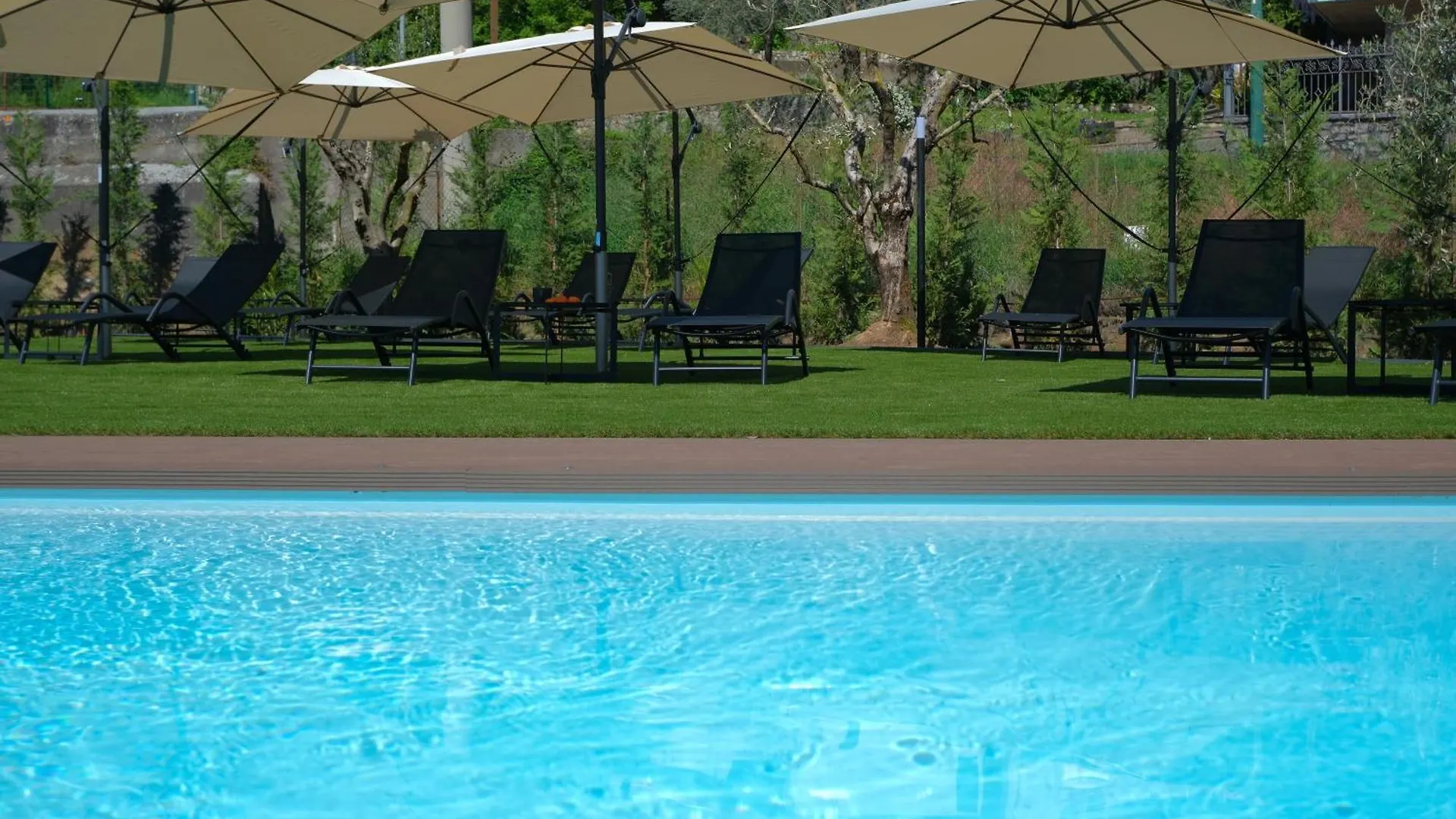 Costa Blu - Terrace Overlooking The Lake & Pool Riva di Solto Apartmán