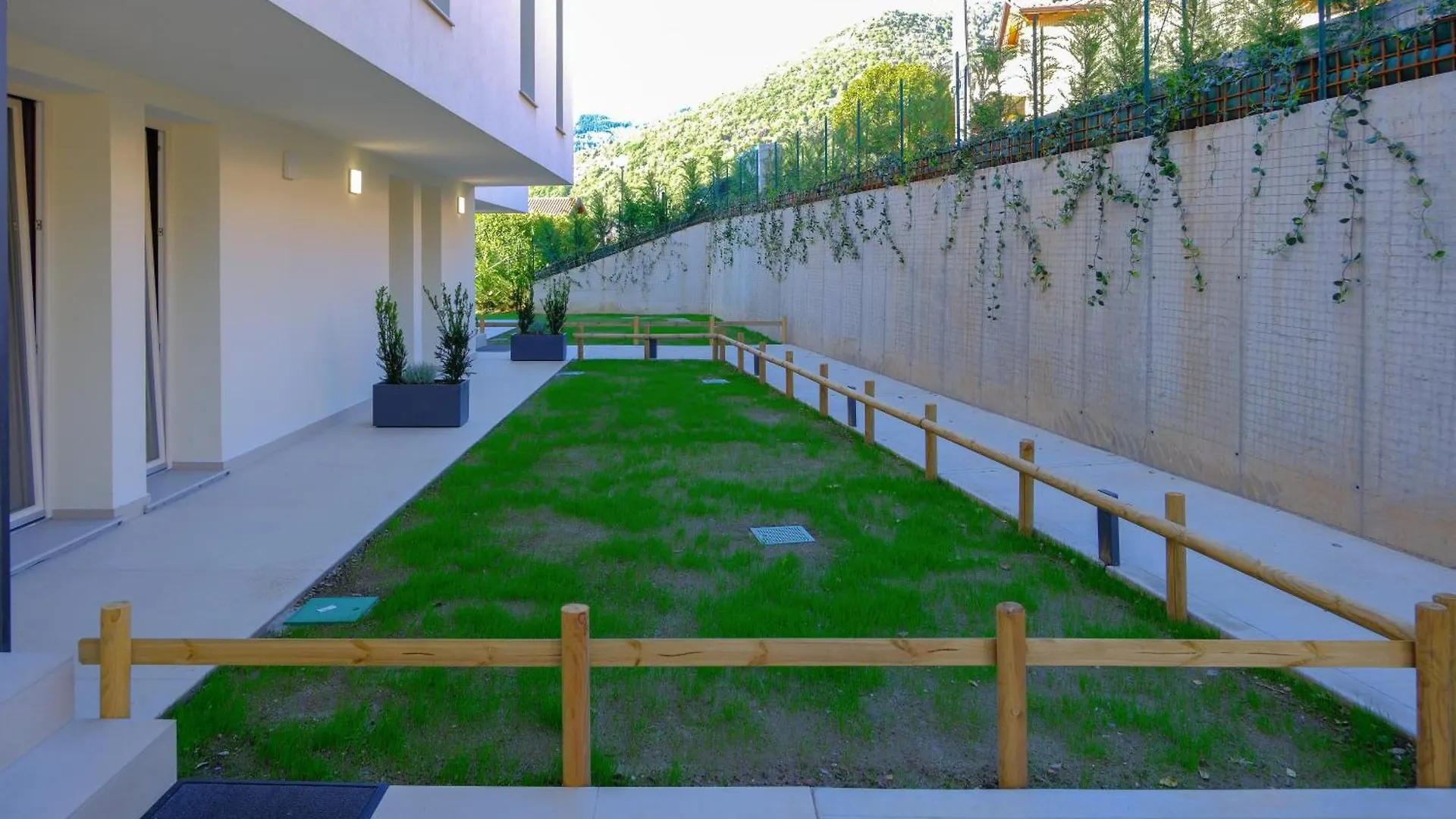 ריבה די סולטו Costa Blu - Terrace Overlooking The Lake & Pool דירה ריבה די סולטו